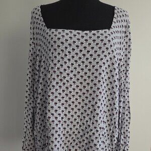 Ann Taylor LOFT White Navy Floral Tunic
